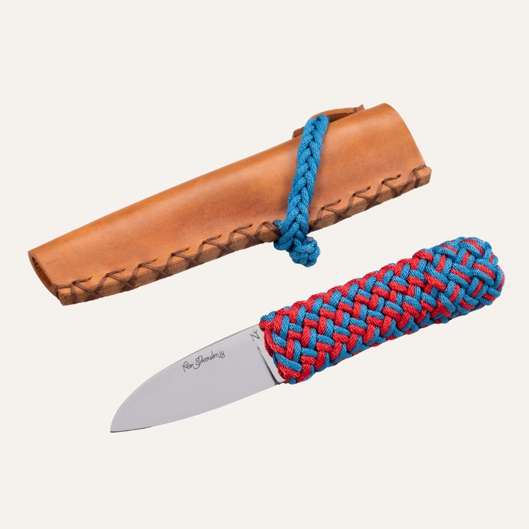 Couteau Pen Skoulmig - Manche ligne à thon tressée bleu/rouge et lame acier inox 14C28