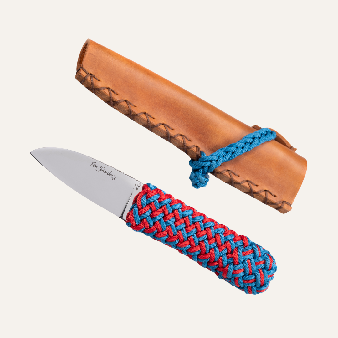Couteau Pen Skoulmig - Manche ligne à thon tressée bleu/rouge et lame acier inox 14C28