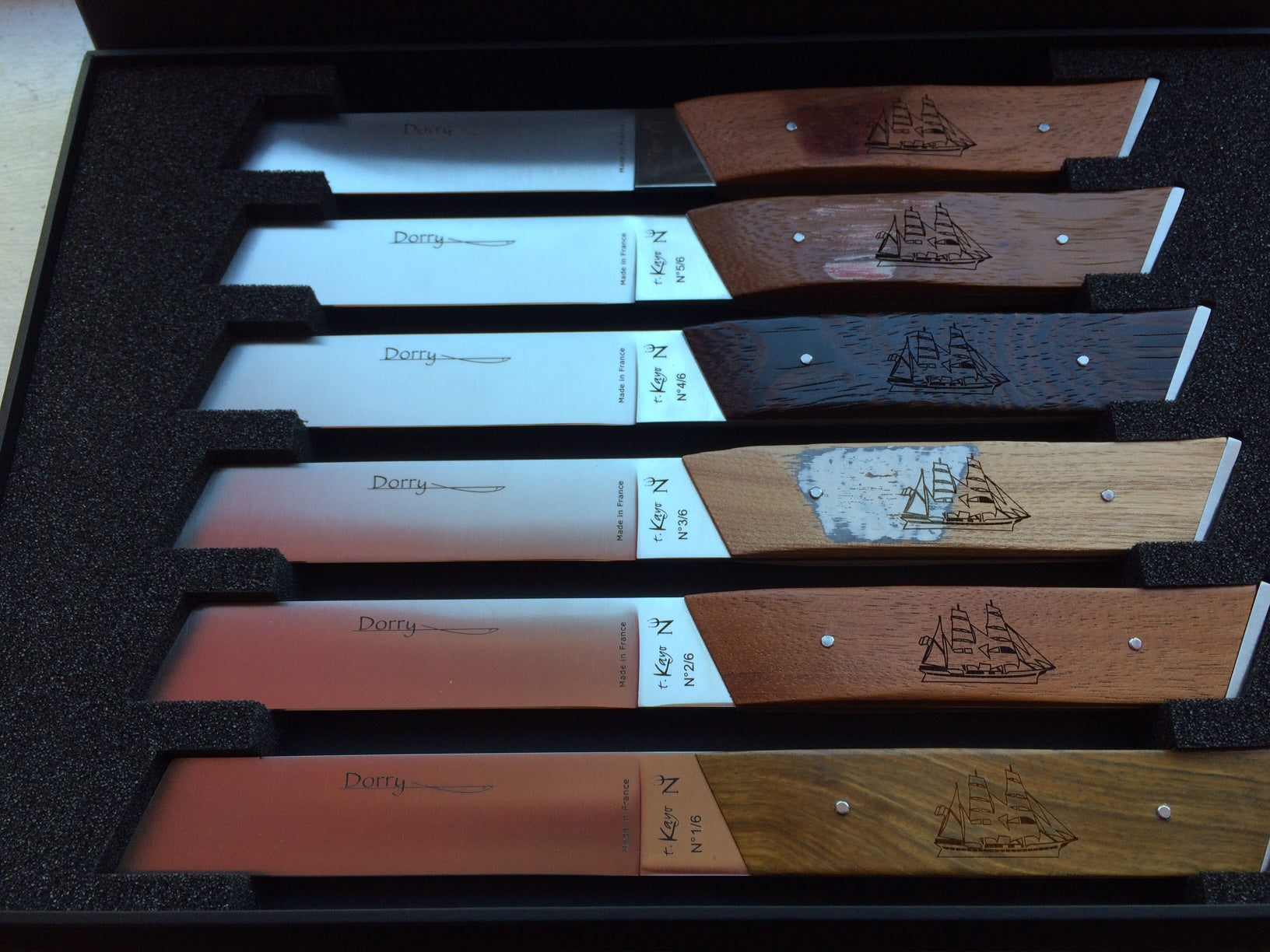 Coffret de 6 Dorry en bois du Belem — Neptunia